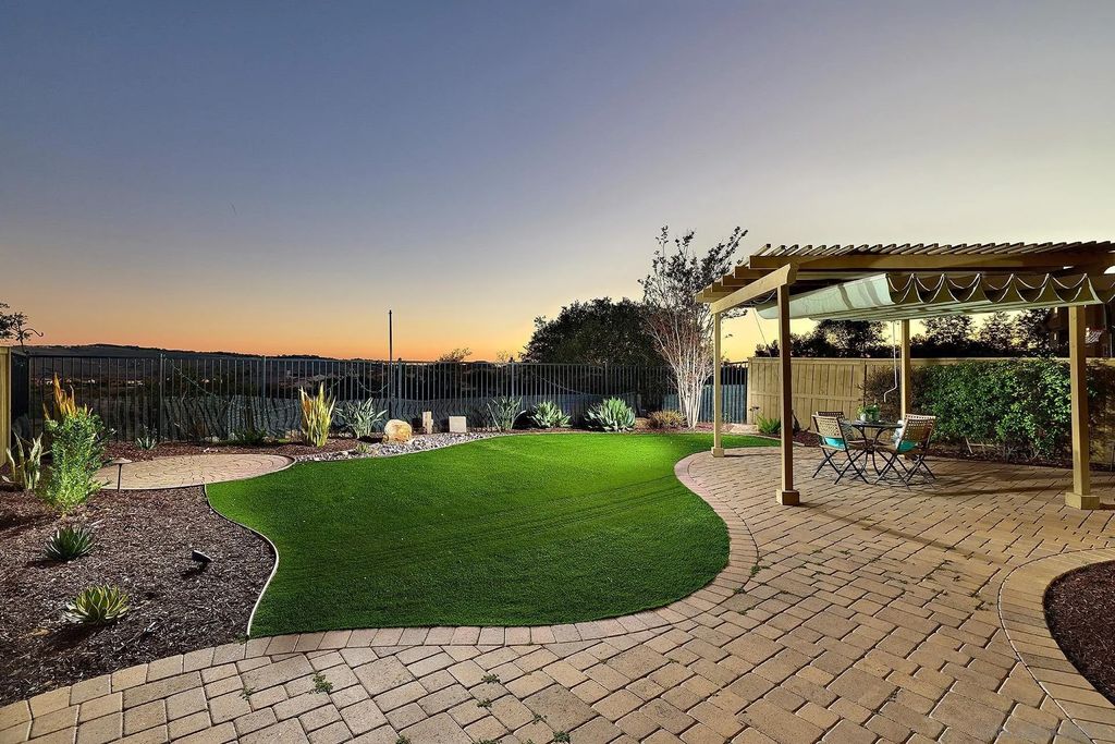 Photo of 8541 Old Stonefield Chase, San Diego, CA 92127 (MLS # 250043029)