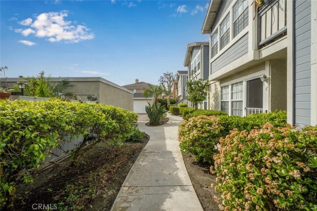 Photo of 701 S Hayward Street #B, Anaheim, CA 92804 (MLS # PW26029091)