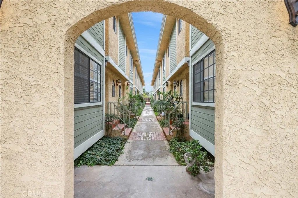 Photo of 25 Palmetto Drive #E, Alhambra, CA 91801 (MLS # PF26069516)