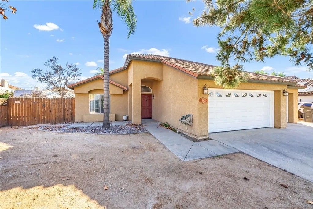 Photo of 42809 Acacia Ave, Hemet, CA 92544 (MLS # SW26030470)