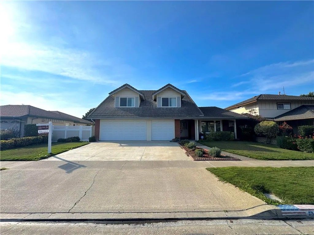 Photo of 15781 Clarendon St, Westminster, CA 92683 (MLS # PW25273488)