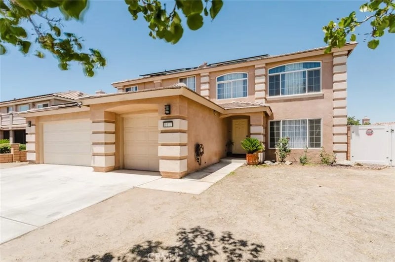 5617 E Avenue R12