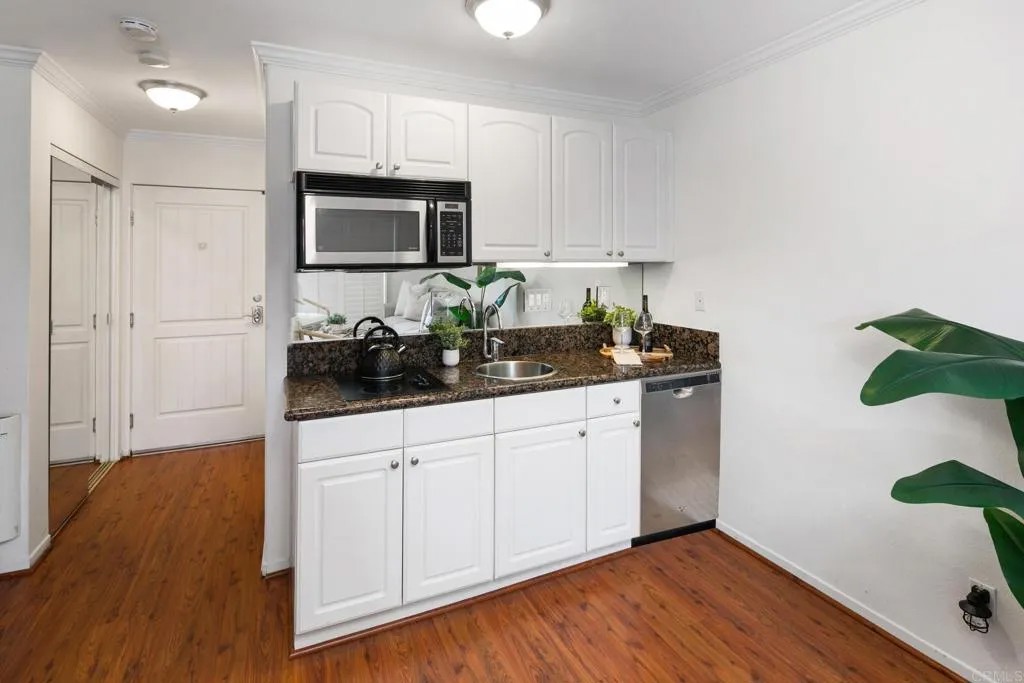 1021 Scott Street 130
