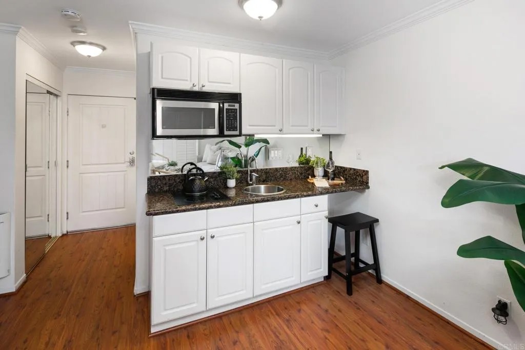 1021 Scott Street 130