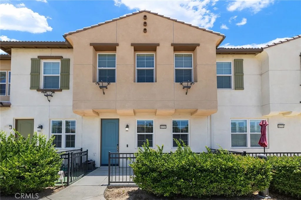40203 Calle Real
