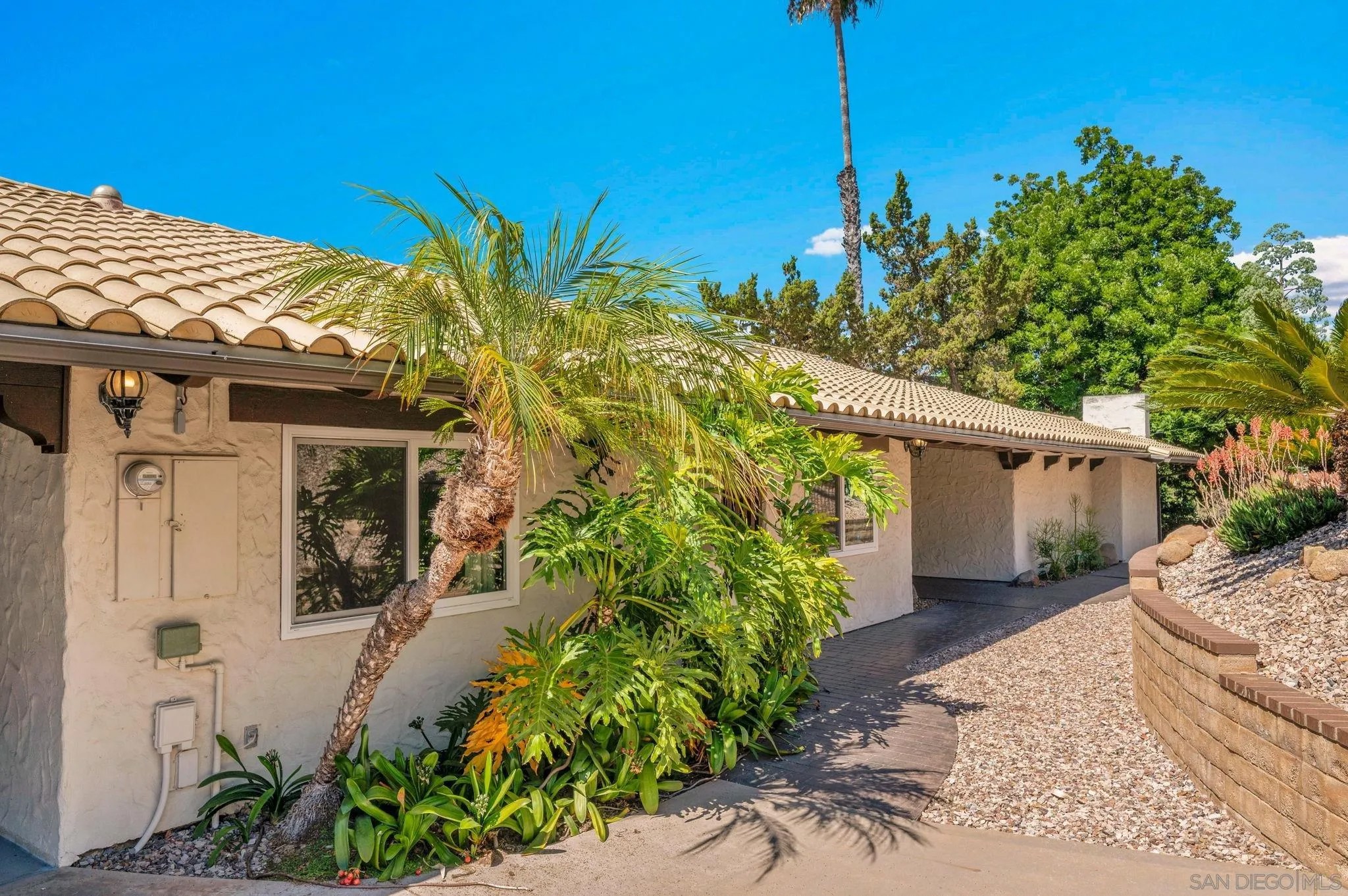 1389 Merritt Dr