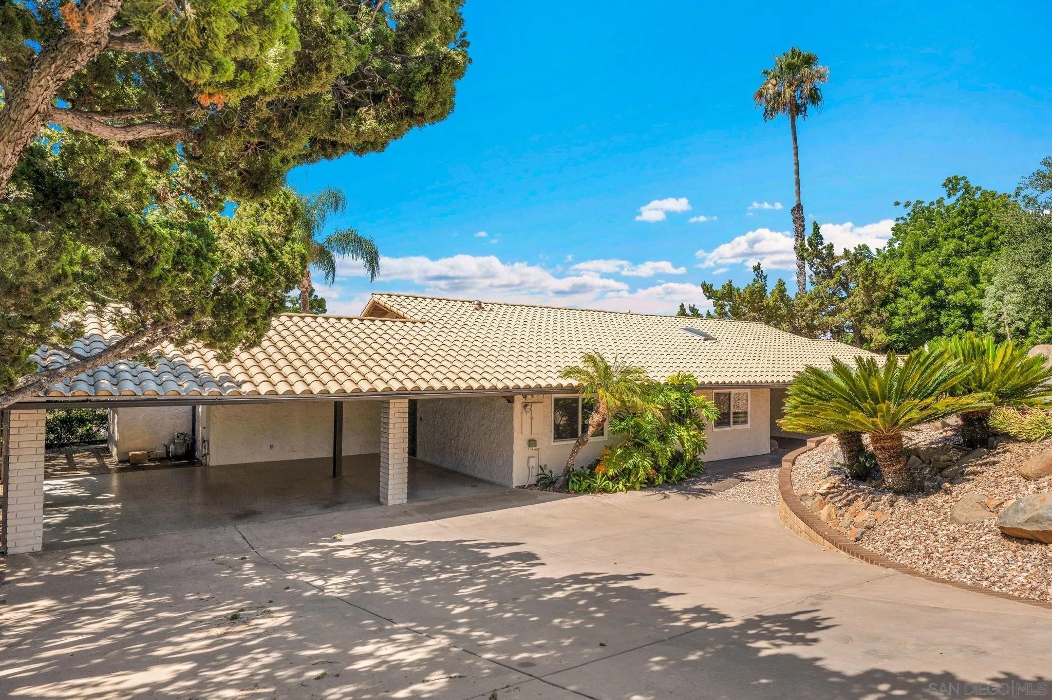 1389 Merritt Dr