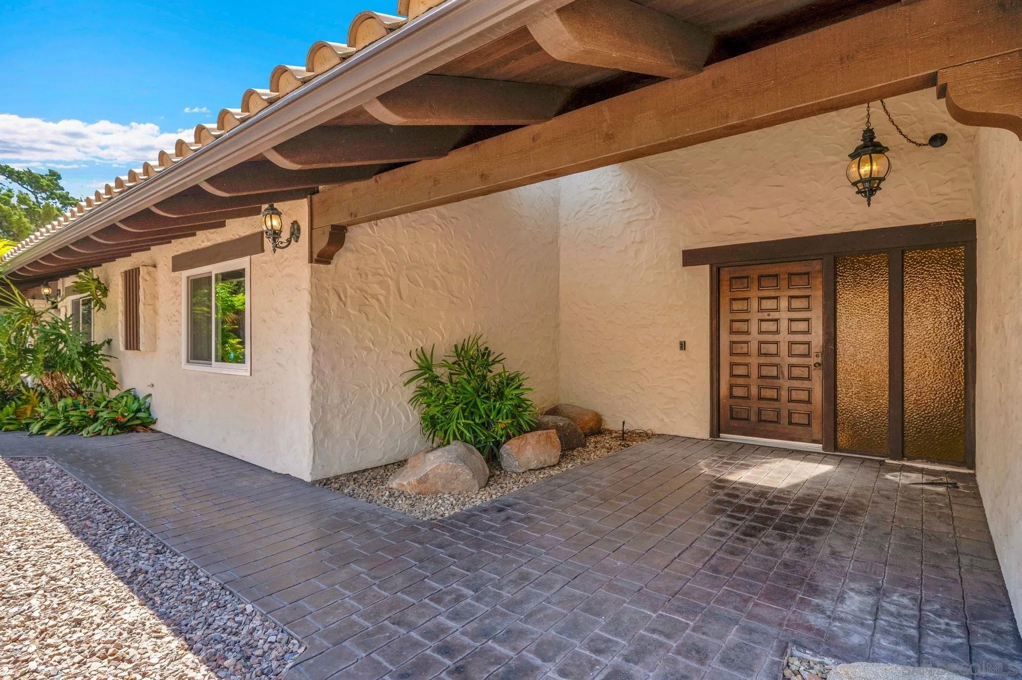 1389 Merritt Dr