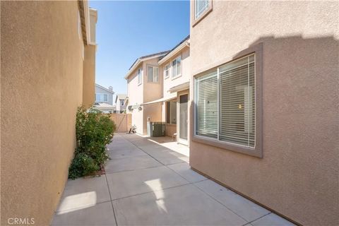 Tiny photo for 2547 Canterbury Lane, Simi Valley, CA 93063 (MLS # SR25251912)