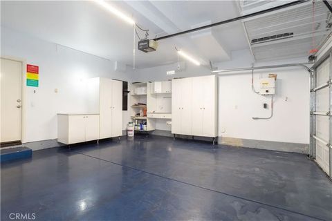 Tiny photo for 2547 Canterbury Lane, Simi Valley, CA 93063 (MLS # SR25251912)