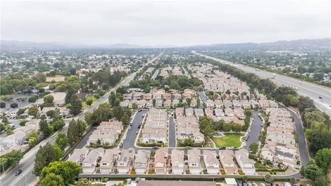 Tiny photo for 2547 Canterbury Lane, Simi Valley, CA 93063 (MLS # SR25251912)