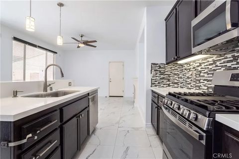 Tiny photo for 2547 Canterbury Lane, Simi Valley, CA 93063 (MLS # SR25251912)