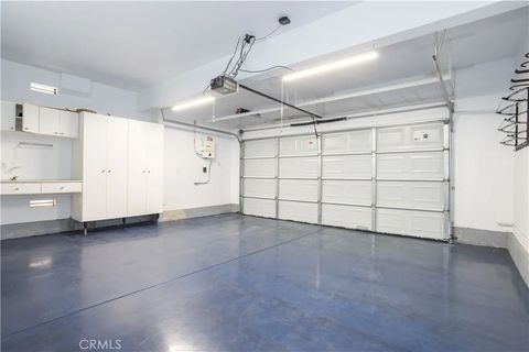 Tiny photo for 2547 Canterbury Lane, Simi Valley, CA 93063 (MLS # SR25251912)