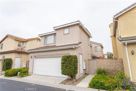 Tiny photo for 2547 Canterbury Lane, Simi Valley, CA 93063 (MLS # SR25251912)