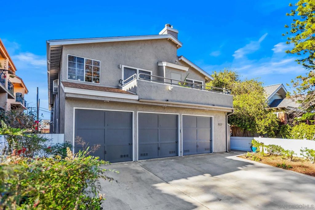 Photo of 3922 Albatross St #1, San Diego, CA 92103 (MLS # 250045605)