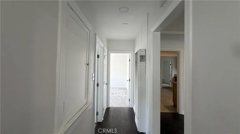 2211 S Sycamore