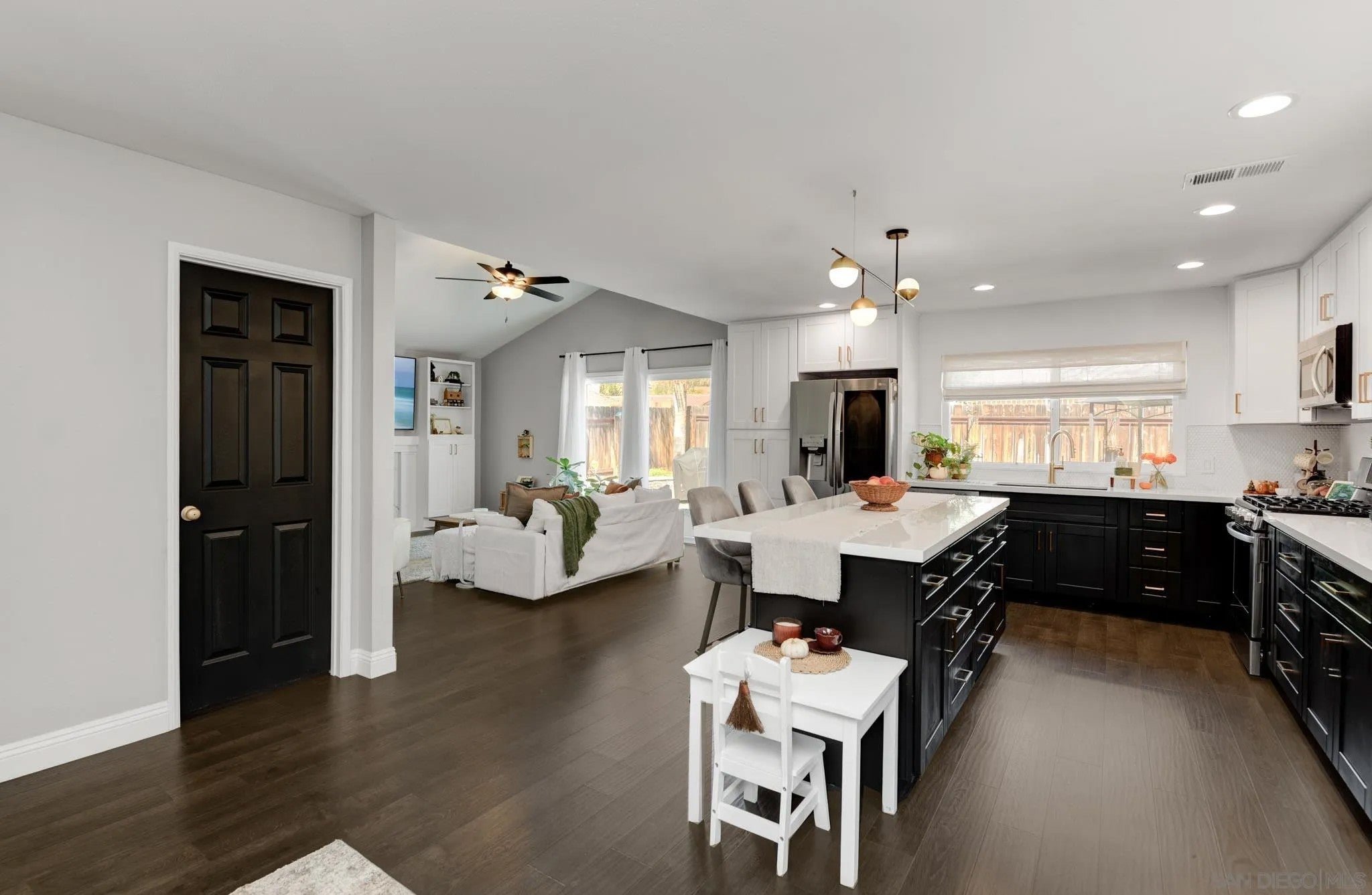 2148 Pueblo Glen