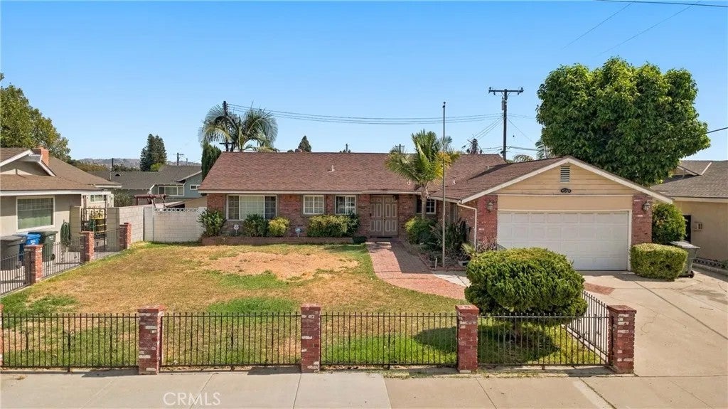 1212 S California