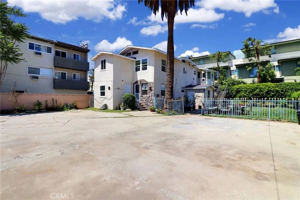 Photo of 279 Parke Street, Pasadena, CA 91101 (MLS # WS26084213)