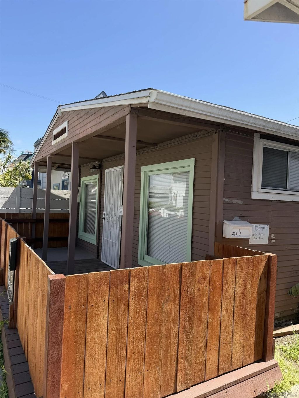 Photo of 819-819 1/2 Seagirt Ct, San Diego, CA 92109 (MLS # 260007621)