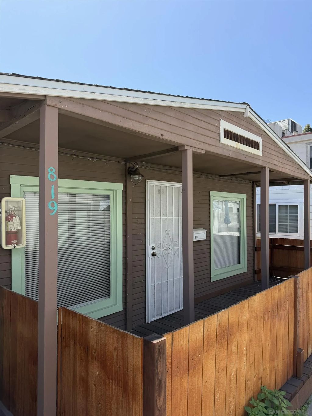 Photo of 819-819 1/2 Seagirt Ct, San Diego, CA 92109 (MLS # 260007621)