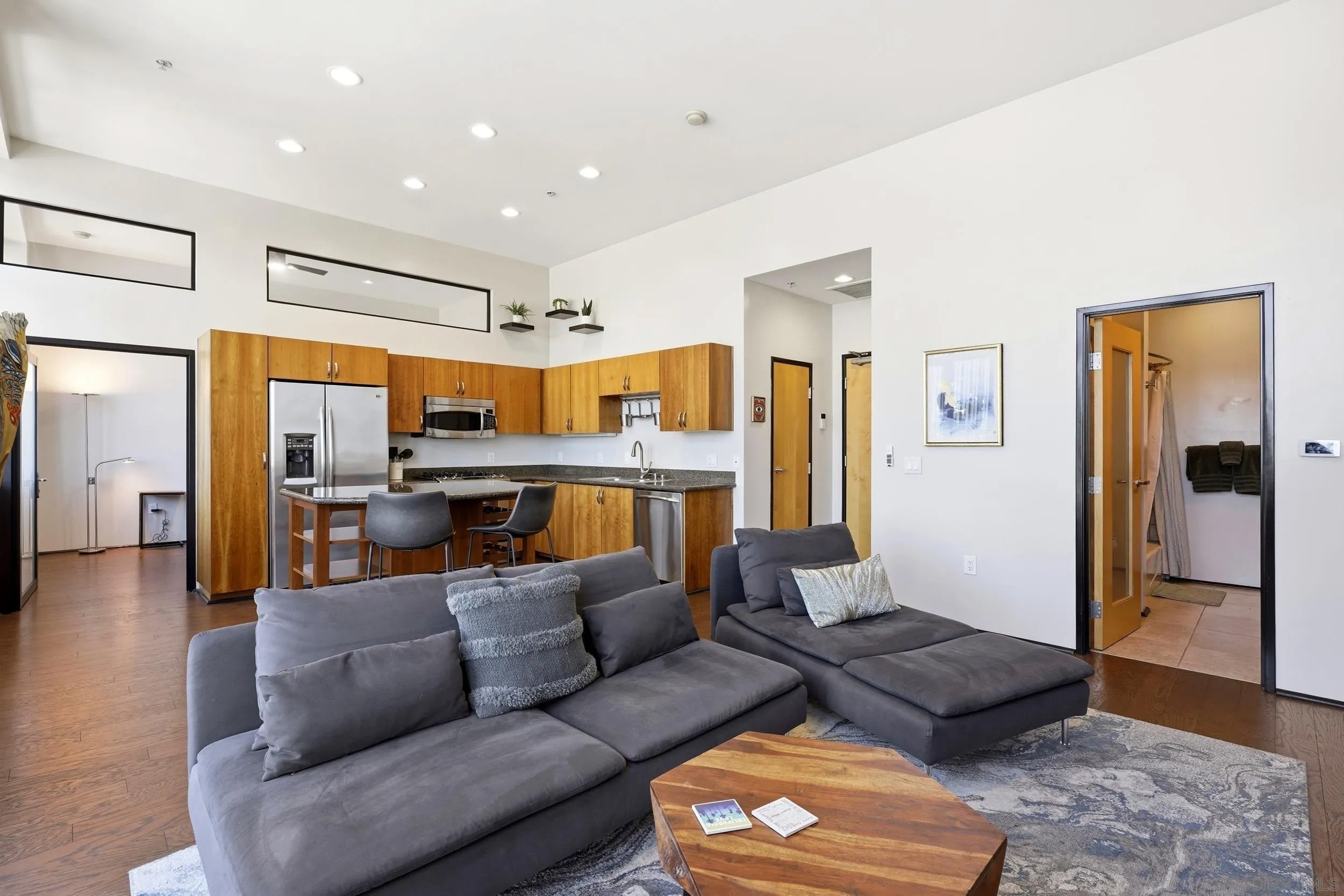 1551 4th Ave 801