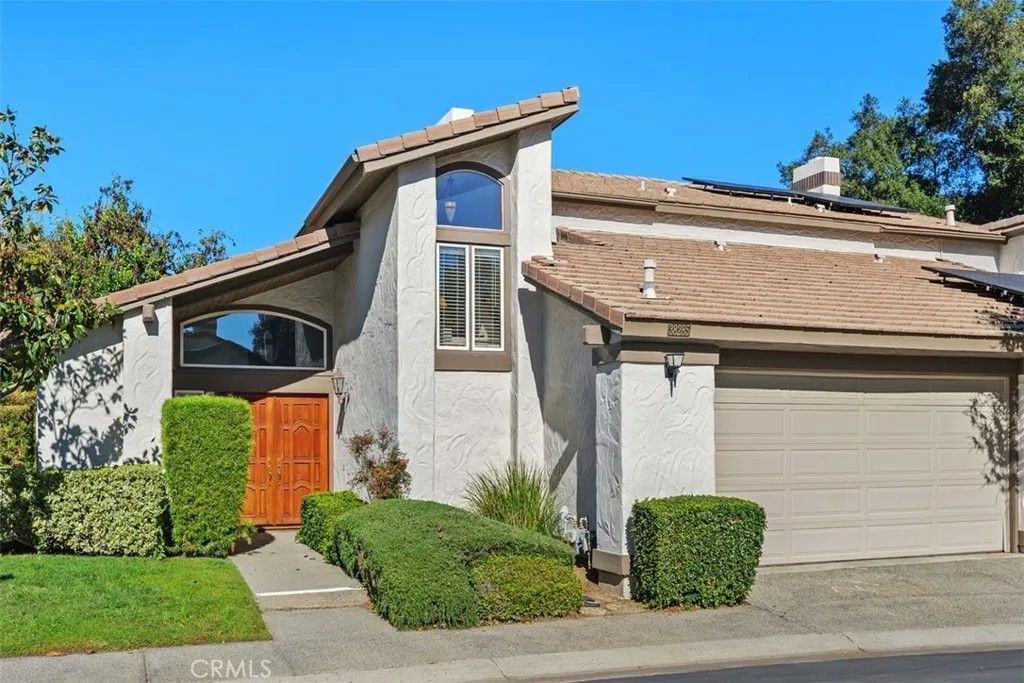 Photo of 38285 Oaktree, Murrieta, CA 92562 (MLS # SW25267701)