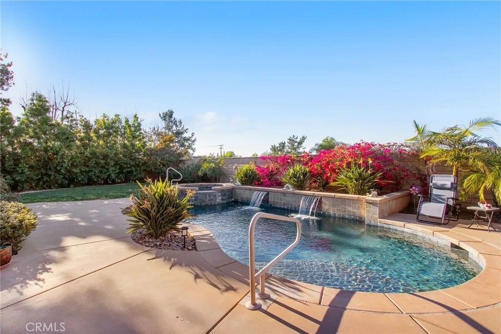 Photo of 218 Clayton Parkinson Court, Fallbrook, CA 92028 (MLS # SW26056952)