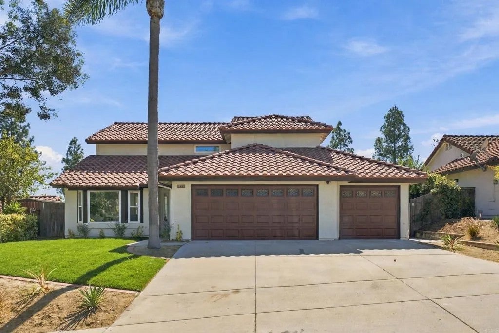 1433 El Cielo Lane