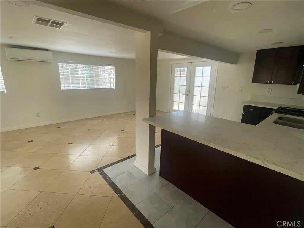 12262 Orangewood