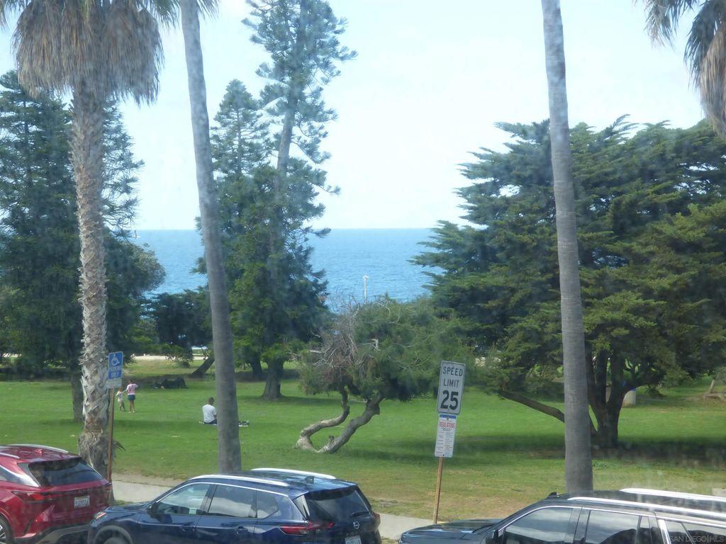 Photo of 8040 Girard Avenue #5, La Jolla, CA 92037 (MLS # 260007166)