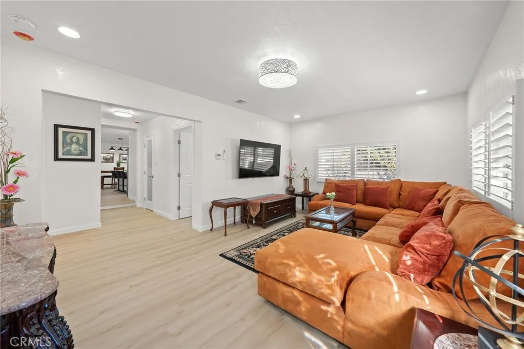 13533 Terra Bella