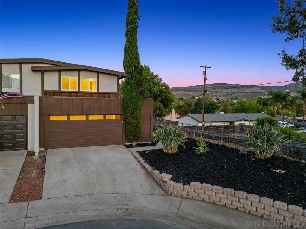 Photo of 13259 Saddle Ridge Rd, Lakeside, CA 92040 (MLS # 250040306)