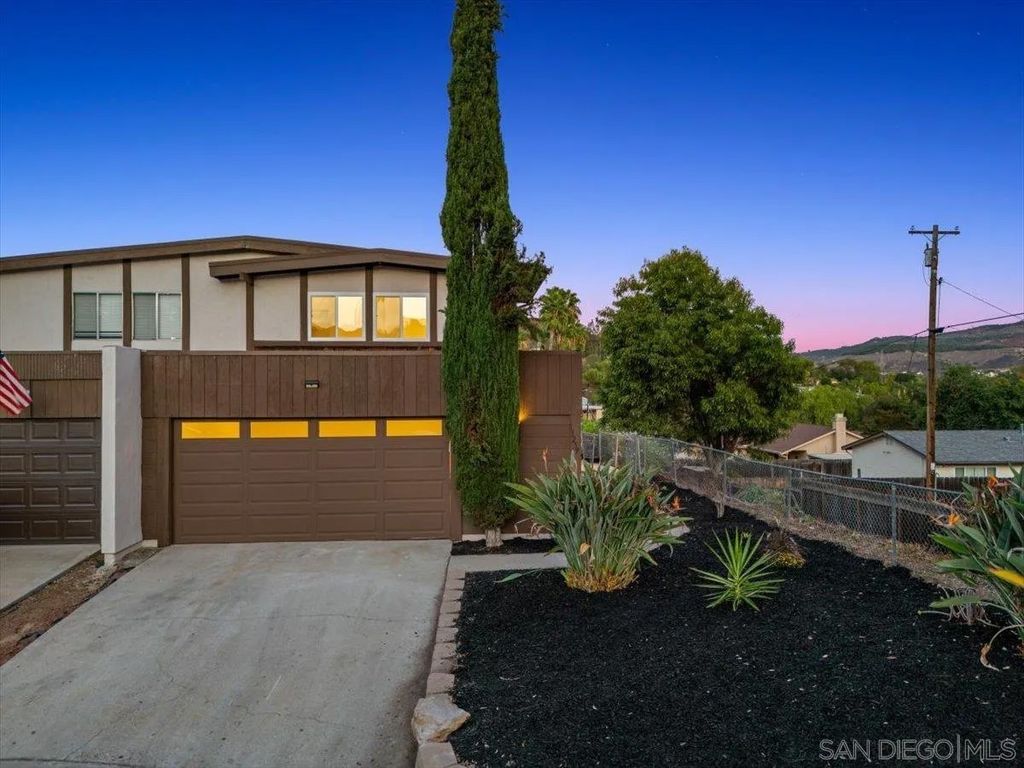 Photo of 13259 Saddle Ridge Rd, Lakeside, CA 92040 (MLS # 250040306)