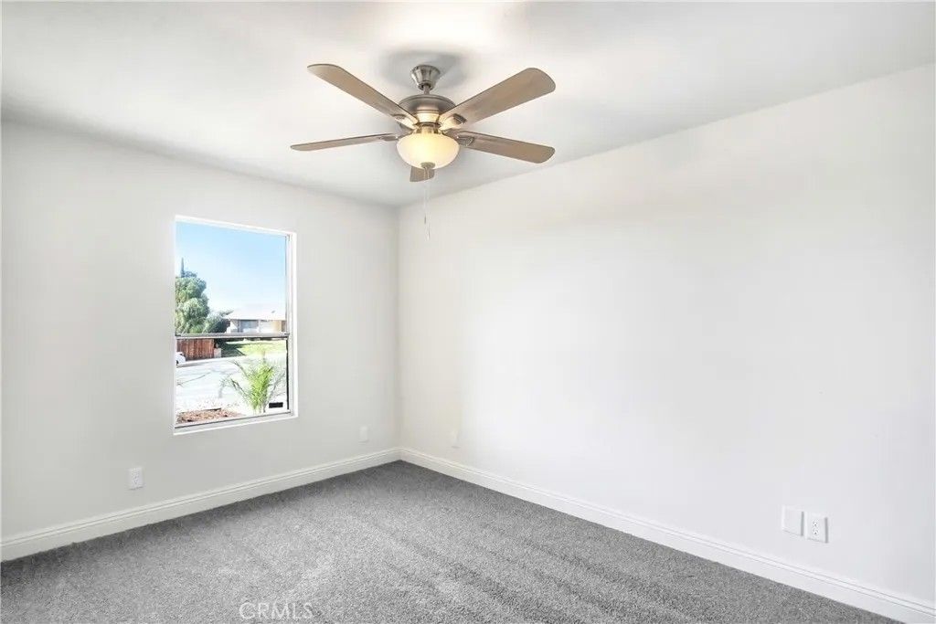 Photo of 378 Loyola Court, Hemet, CA 92544 (MLS # IG25277999)