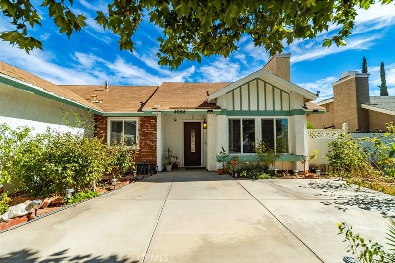 2052 E Avenue R12