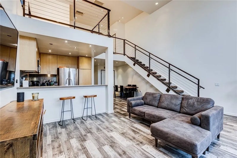101 W Mission 327