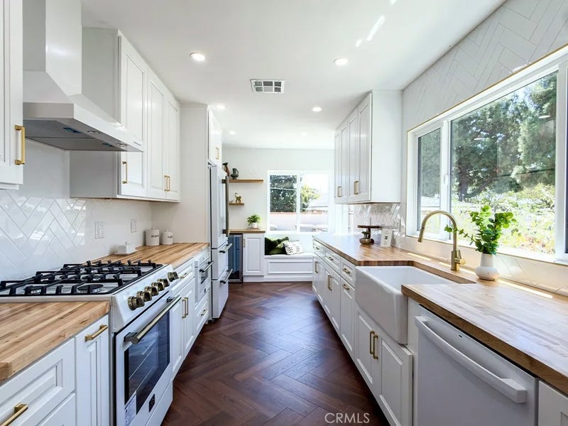 527 N Park