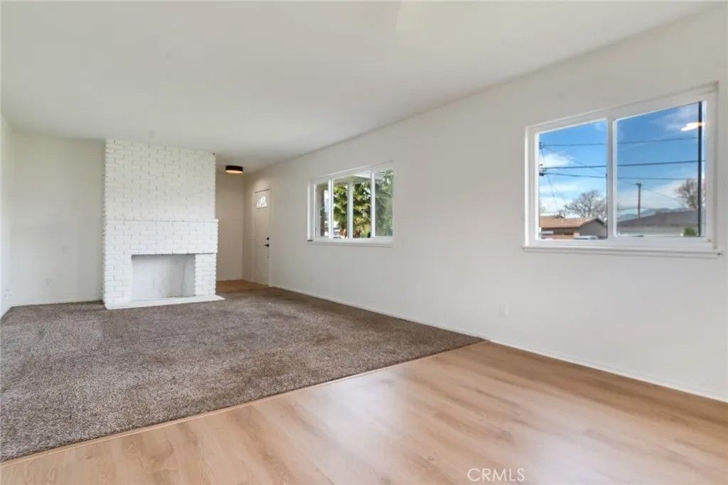 Photo of 383 E Mesa Dr, Rialto, CA 92376 (MLS # CV26047049)