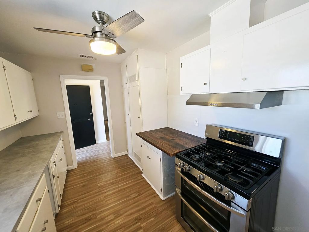 Photo of 2402 Meadow Lark Dr, San Diego, CA 92123 (MLS # 2601092)