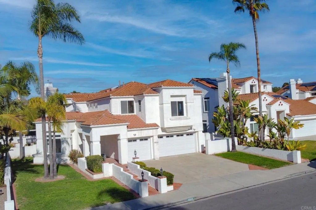 Photo of 4918 Amador Dr, Oceanside, CA 92056 (MLS # NDP2511406)