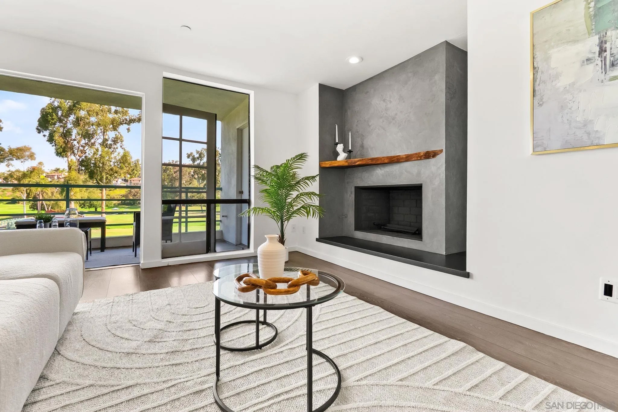 2556 Navarra Drive C