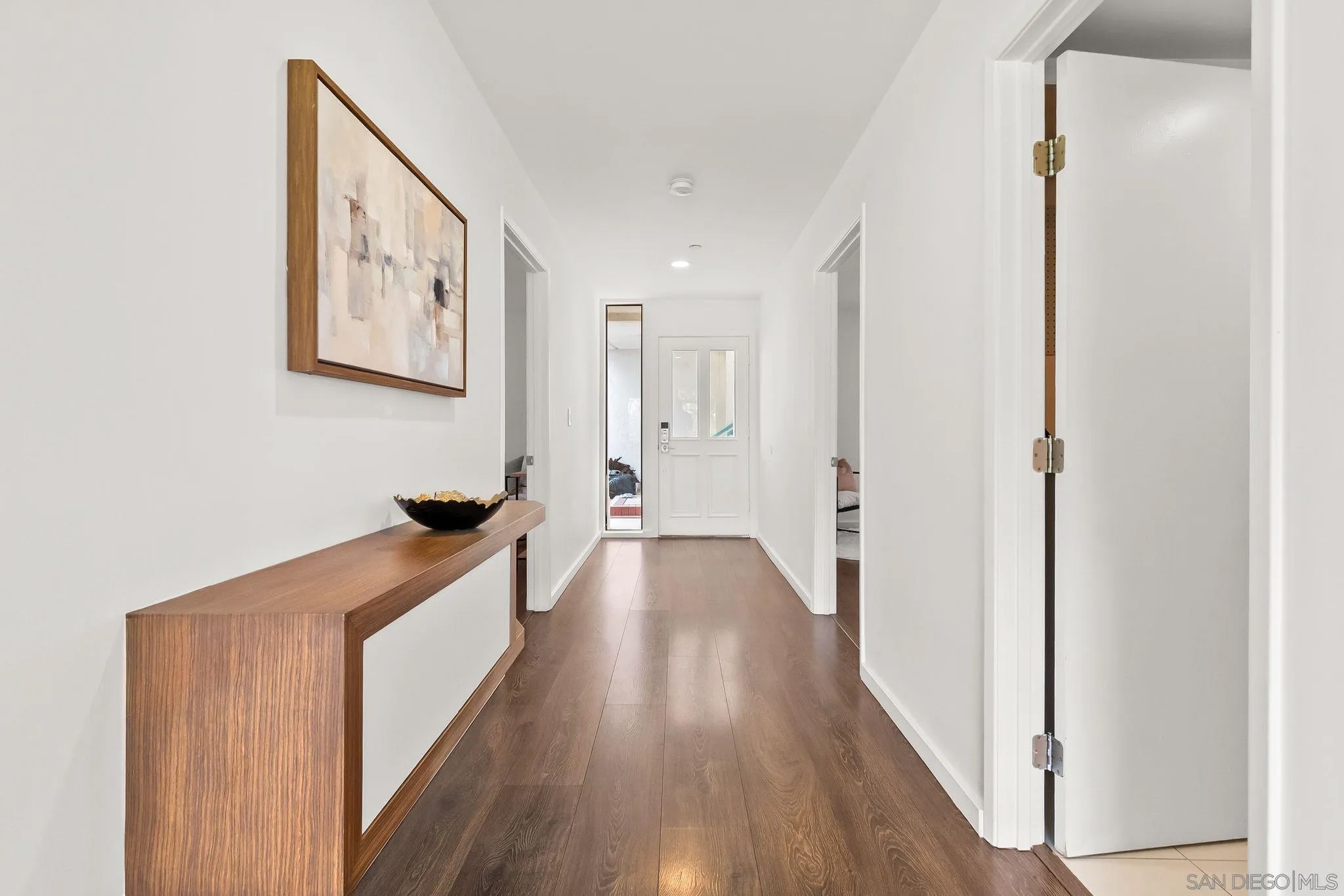 2556 Navarra Drive C