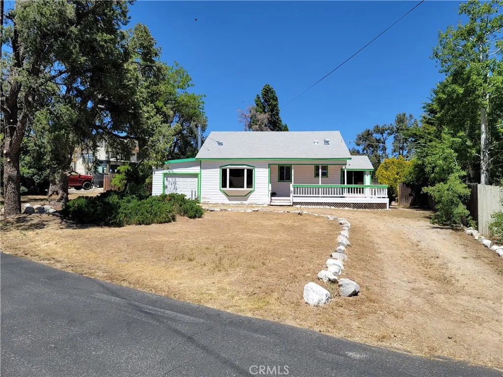 1004 Coldwater