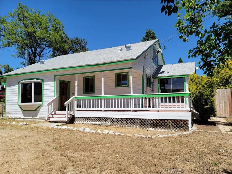 1004 Coldwater