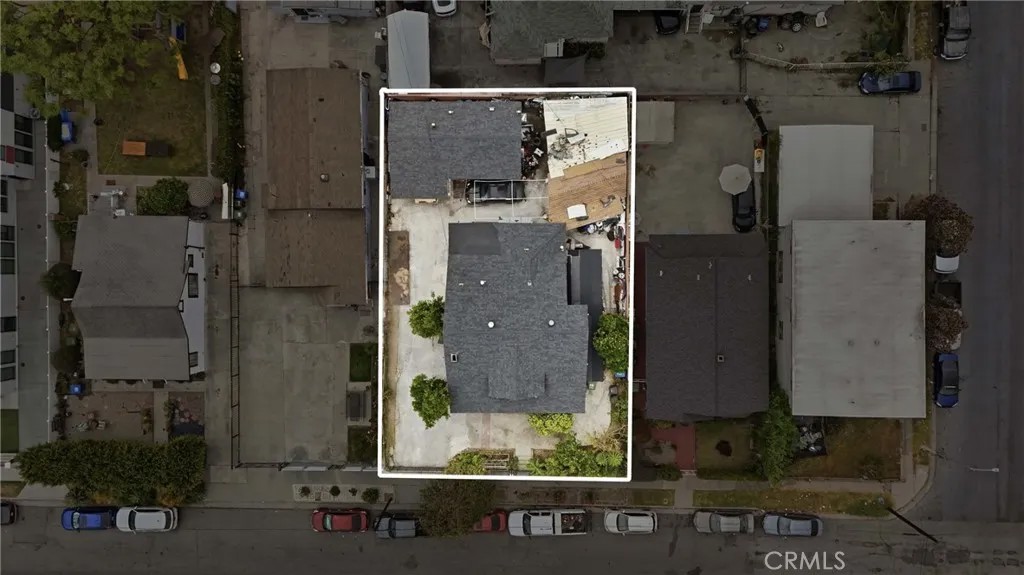 1472 W 37th Street