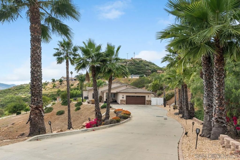 Photo of 408 Alta Lane, El Cajon, CA 92021 (MLS # 260007989)