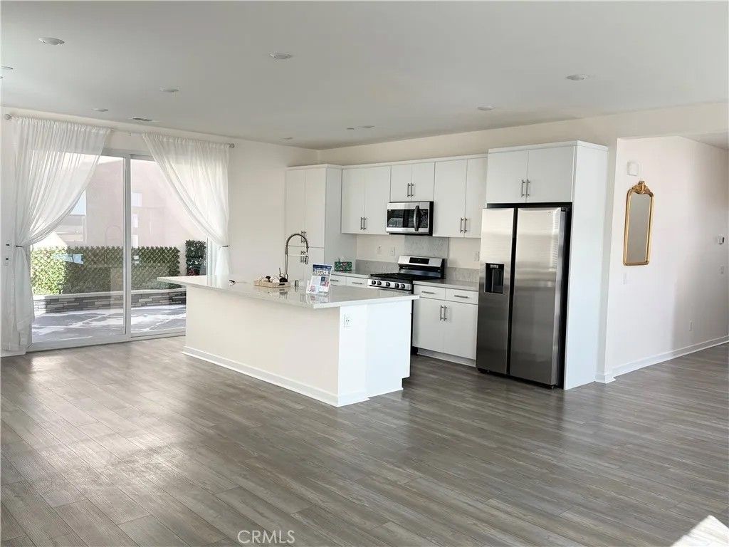 Photo of 15820 Caterpillar Dr, Fontana, CA 92336 (MLS # IG26017890)