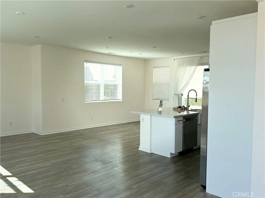 Photo of 15820 Caterpillar Dr, Fontana, CA 92336 (MLS # IG26017890)