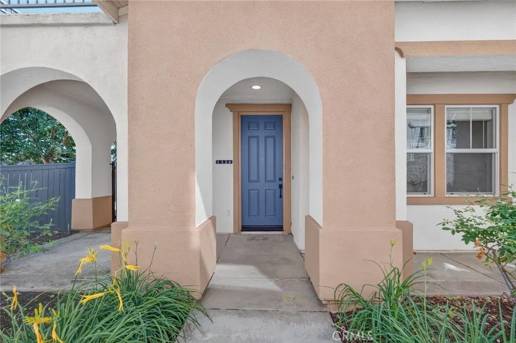 1324 Estel